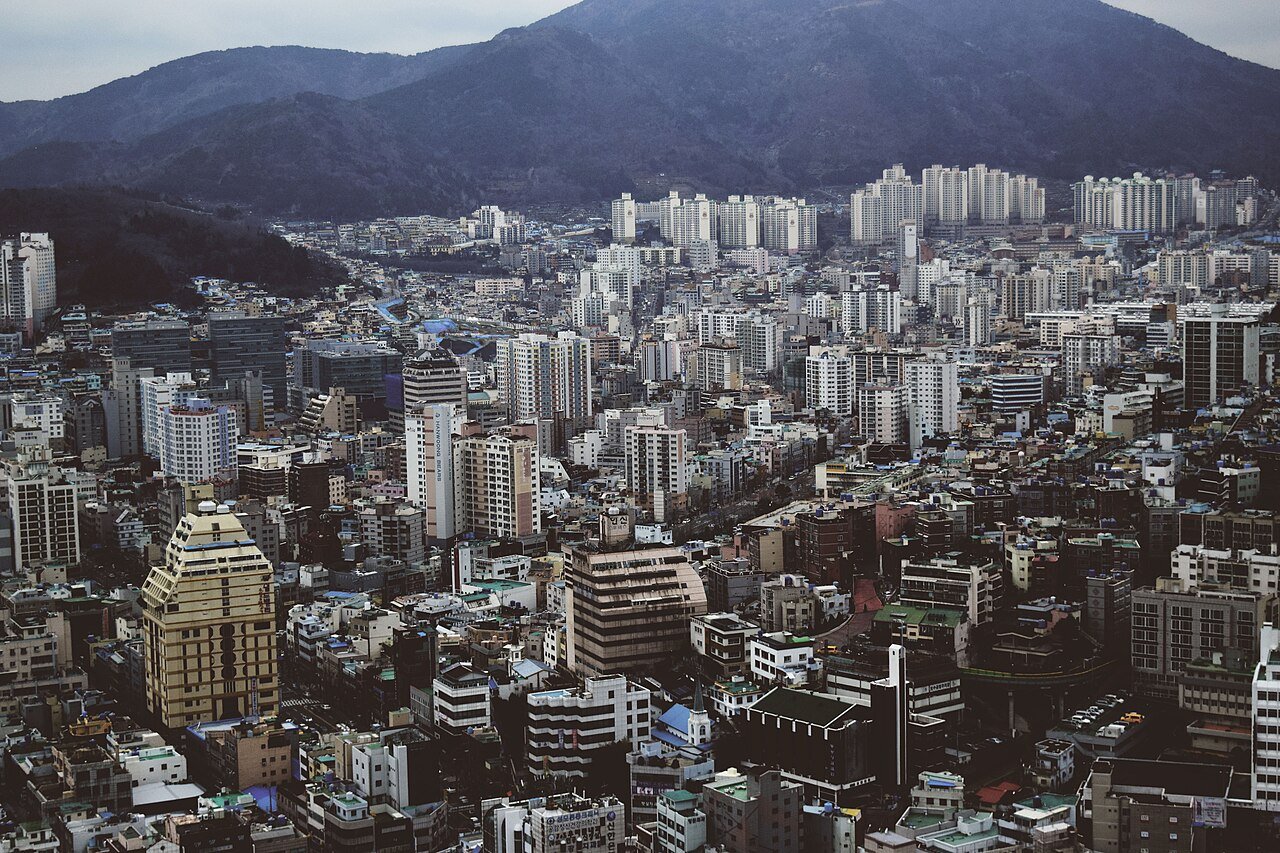 釜山塔与城市全景