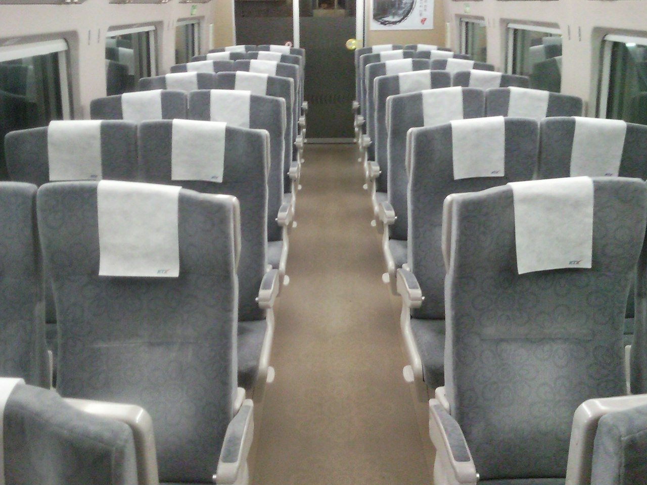 KTX-Sancheon头等舱（Excellent）车厢内部及乘客座椅